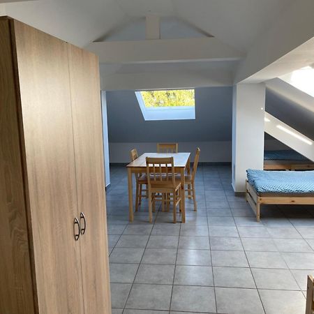 Kavkaz Restaurant & Hotel Lohmar Buitenkant foto