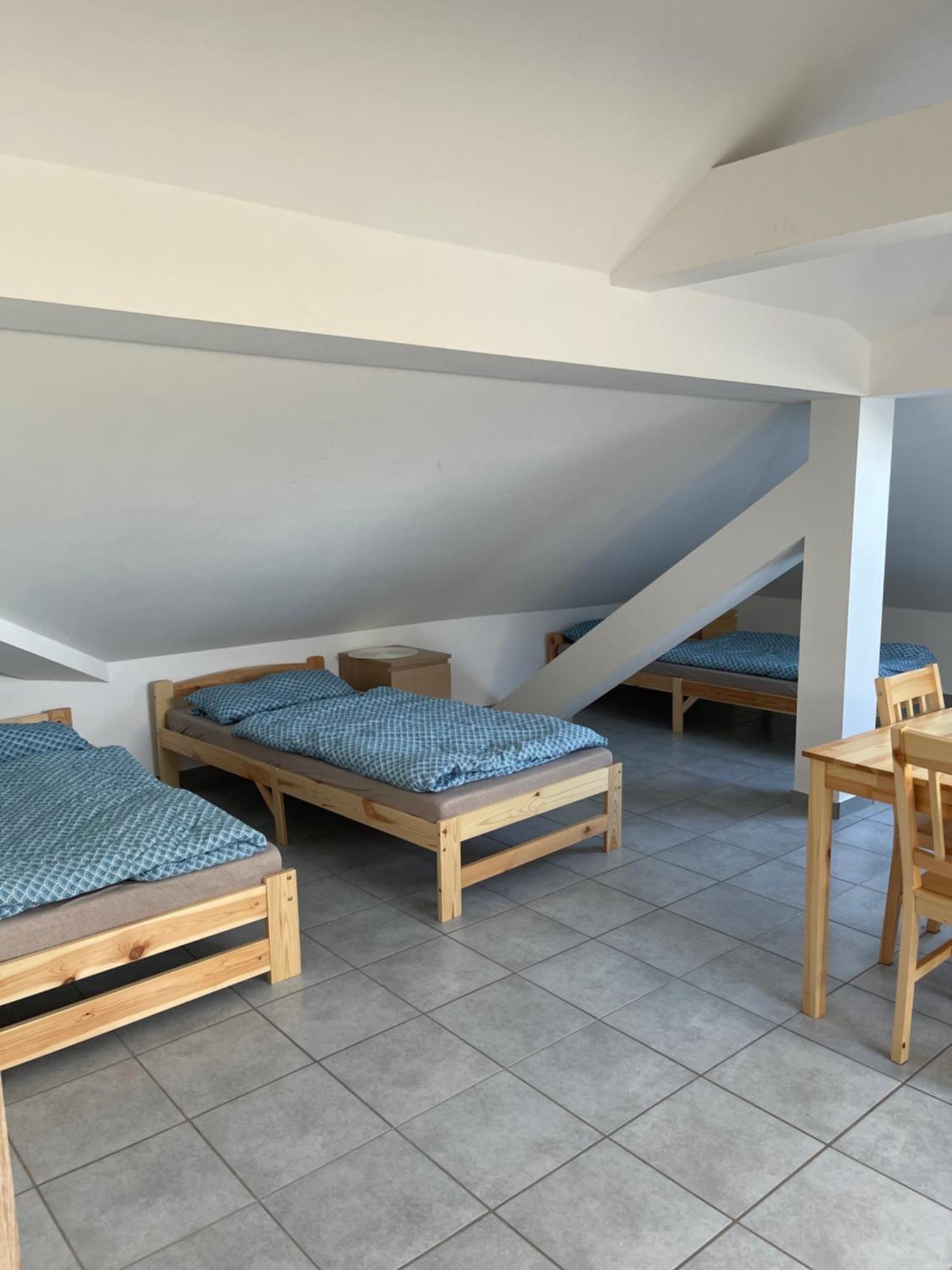 Kavkaz Restaurant & Hotel Lohmar Buitenkant foto